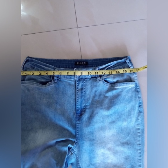 Baccini Women Straight Legs Wash  Light Blue Size 12 Pockets Zipper Pants - Picture 6 of 16